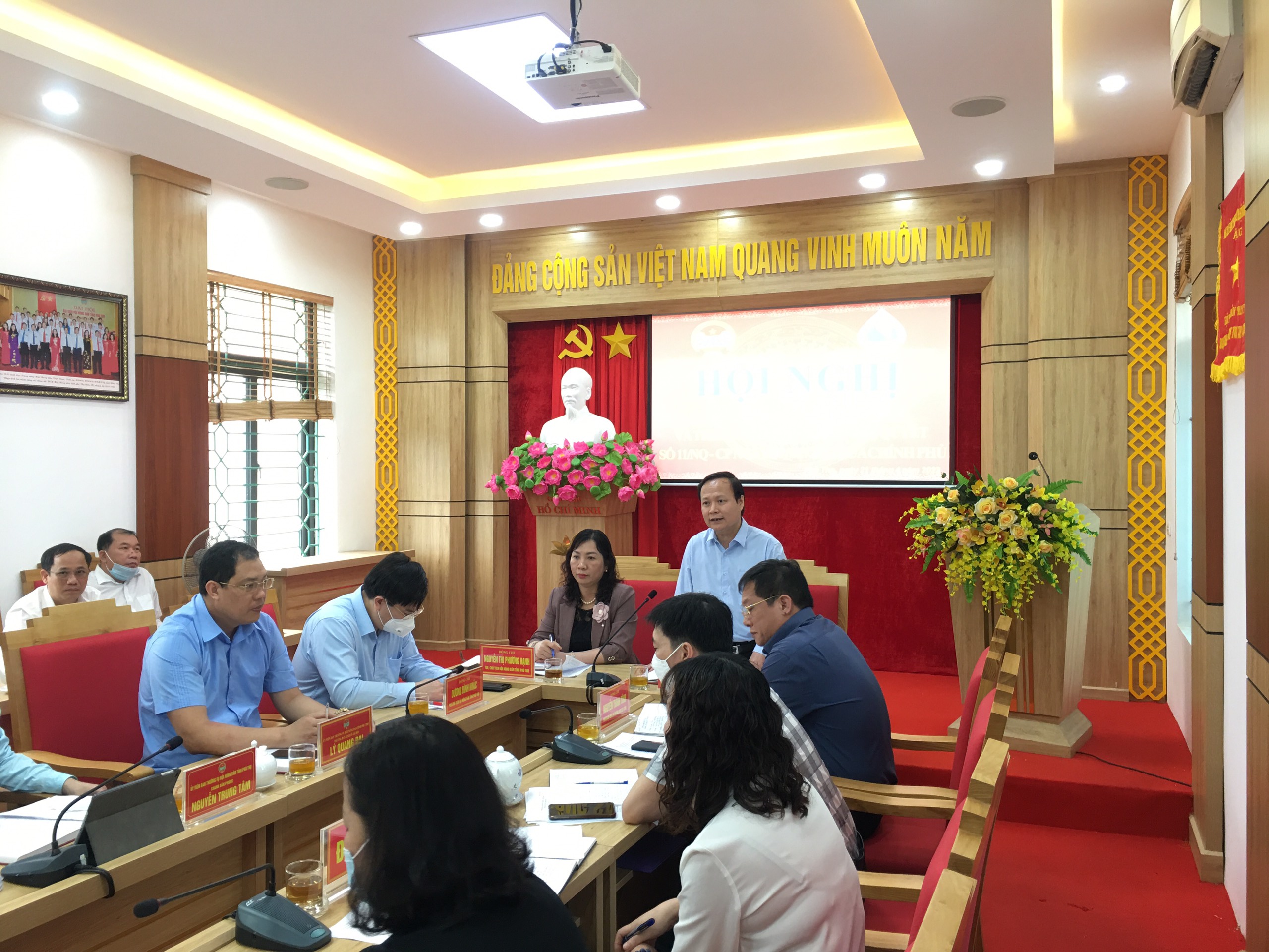 Hội ND tỉnh và Ngân hàng CSXH tỉnh Phú Thọ: Ký kết chương trình phối hợp và triển khai Nghị quyết 11/NQ-CP